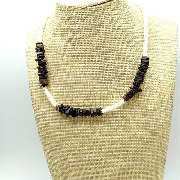Puka Shell Necklace White Black Brown Chips  Barrel Screw Clasp 16" - Picture 4 of 9